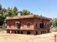 Red Fort: Delhi's Timeless Grandeur 🇮🇳