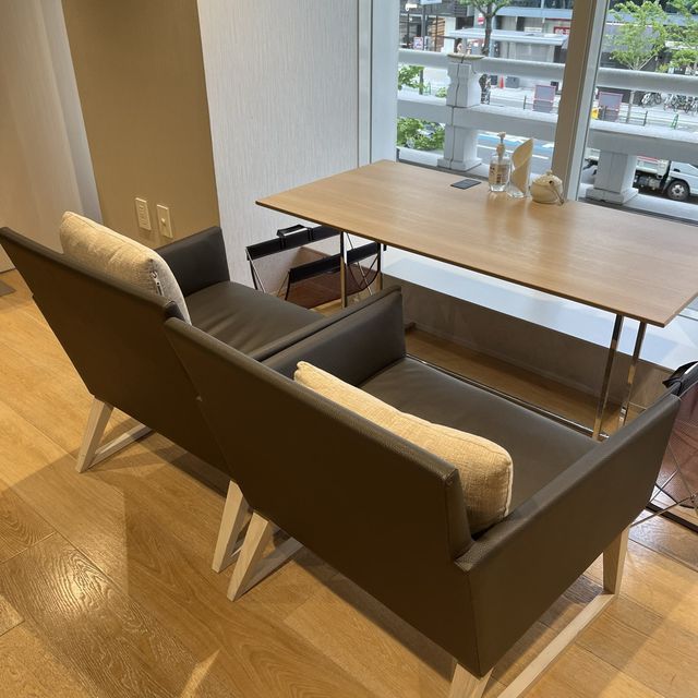 【大阪・難波】御堂筋を眺めながらゆっくり過ごせる「カフェラウンジ コアガリ」