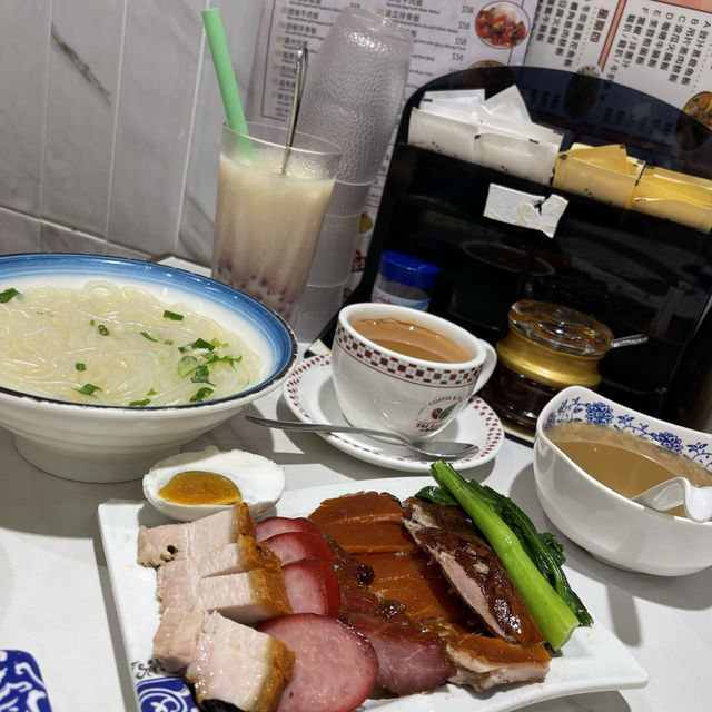 燒鵝髀🐦好好味😋
