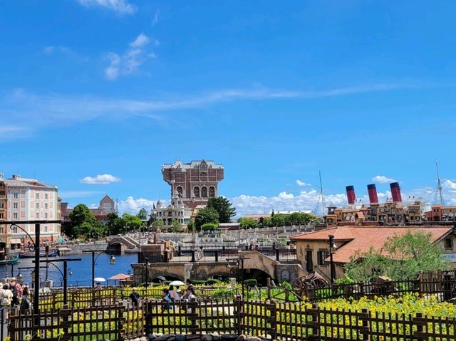 「空と海と綺麗な花壇」東京ディズニーシー
