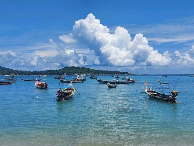 บรรยากาศ หาดราไวย์  ภูเก็ต