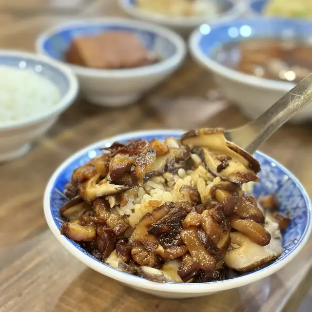 萬華在地之光，第一名魯肉飯