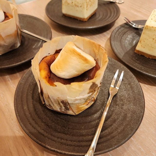 灣仔靚靚打卡木系花海Cafe