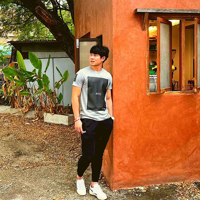 🏞️ กาแฟใต้ต้นไม้