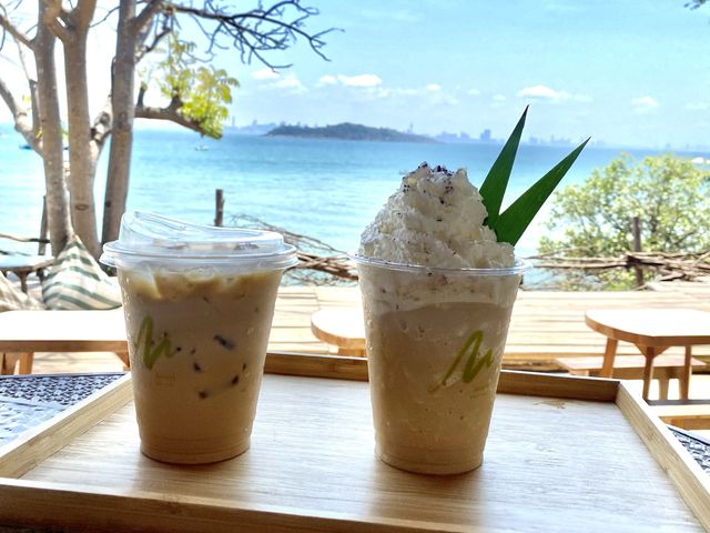 MATATA  bay cafe.Koh larn