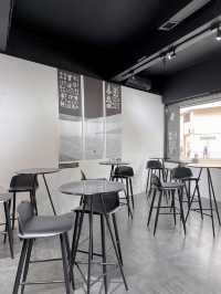 荃灣純黑型格設計咖啡店