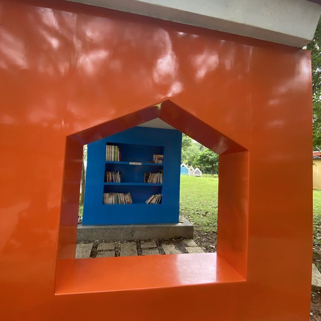 兒童玩具圖書館🪀 色彩繽紛小孩子世界
