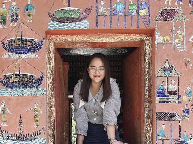 วัดเชียงทอง หลวงพระบาง วัดอยู่ติดริมแม่น้ำโขง
