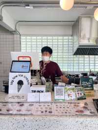 Lay low คาเฟ่ไอศครีมลับสุดคิ้วท์ย่านประชาชื่น