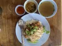 ข้าวมันไก่ ไทยแลนด์ สาขาลำพูน