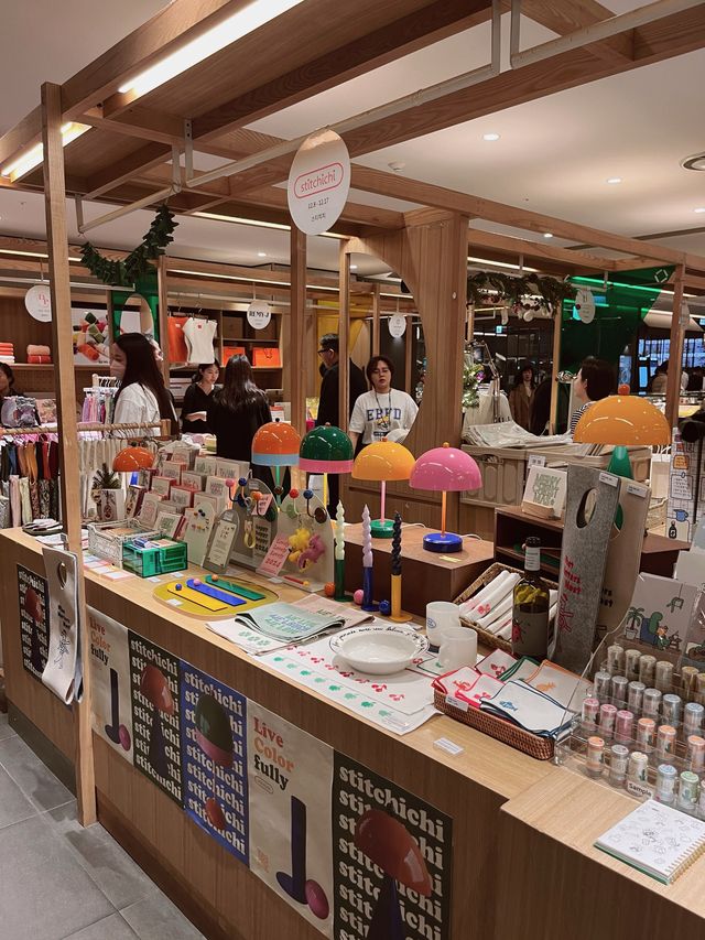 크리스마스 마켓느낌 물씬느껴지는 실내 데이트 코스🎄