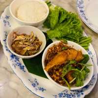 ร้านตู้กับข้าว ของดีเมืองเก่าภูเก็ต