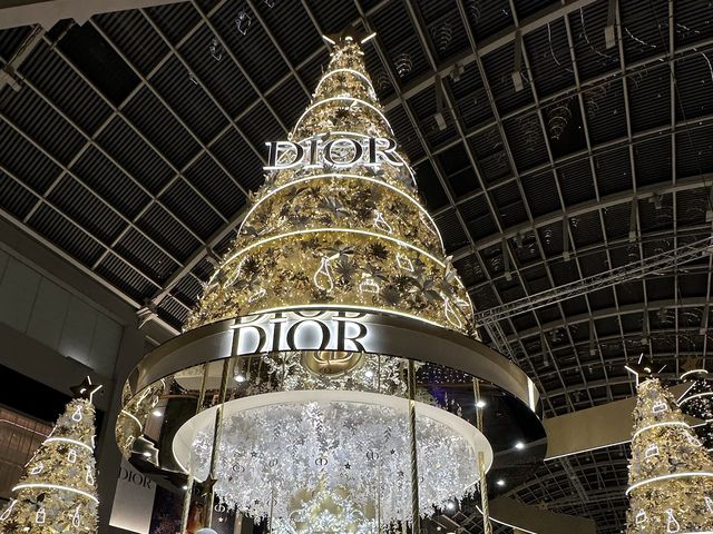 Magical Christmas at Marina Bay Sands 