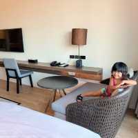 โรงแรมติดริมทะเล ANA ANAN Pattaya สระว่ายน้ำลอยฟ้า