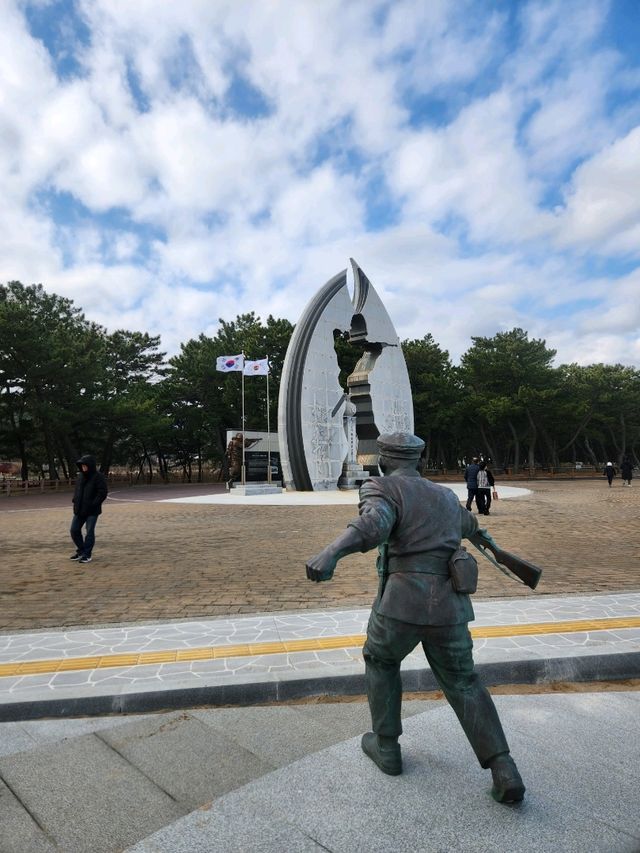 감동스러운 역사를 알게 된 장사상륙작전 전승기념관