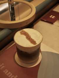 情侶打卡Cafe，甜品和韓式炸雞都出色