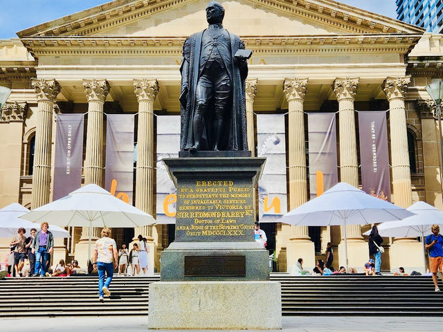 The Sir Redmond Barry statue