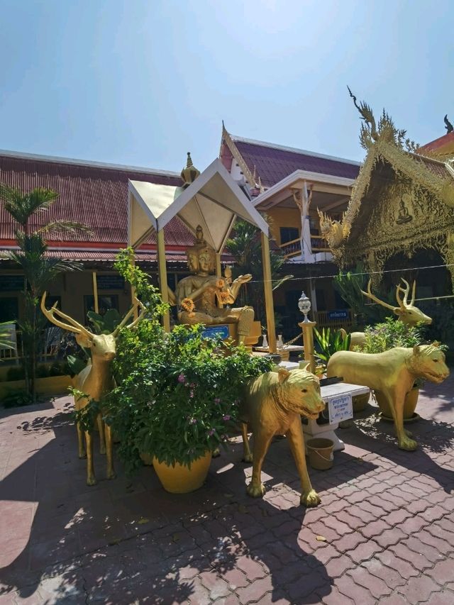 Wat Nong Oo重現佛教神話和泰國民間傳說
