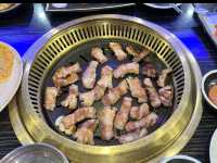 소와 돼지 고기 모두 맛있는 <우화미>