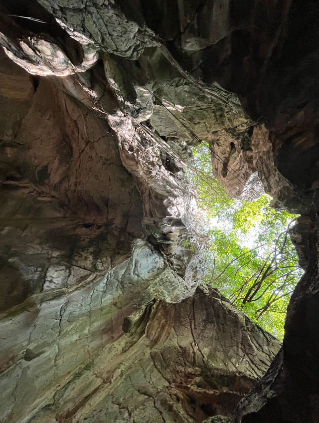 Reclining Buddha Cave 