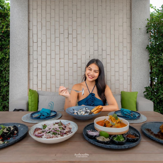 คาเฟ่ พัทยา บรรยากาศวิวทะเลสุดชิลล์