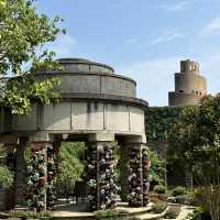 【沖縄】美しい草花と建物！熱帯ドリームセンター