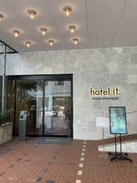 大阪　タータンチェック柄がモチーフのホテル🏨