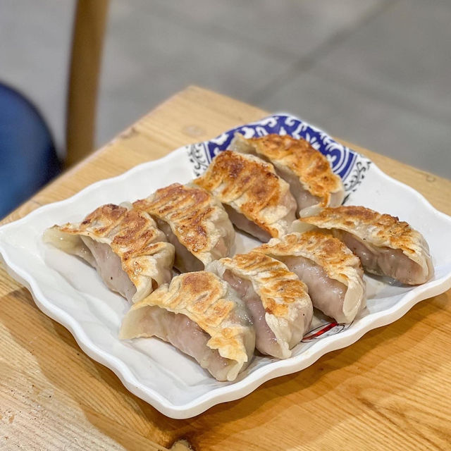 《銅鑼灣特色松茸雙煎餃》