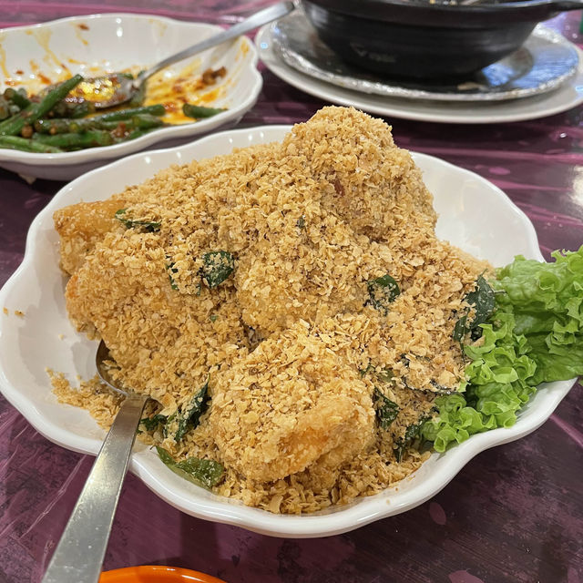 Sumptuous family dinner at Keng eng kee