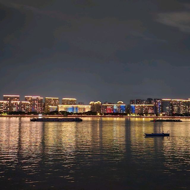 Amazing Qiantang River