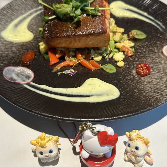 颱風天的美食（布納咖啡館）椒鹽豬腳.非吃不可餐廳