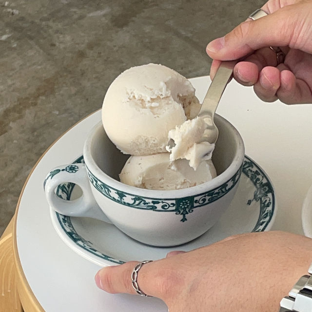 駒場東大前にある"SUHO"☕️
