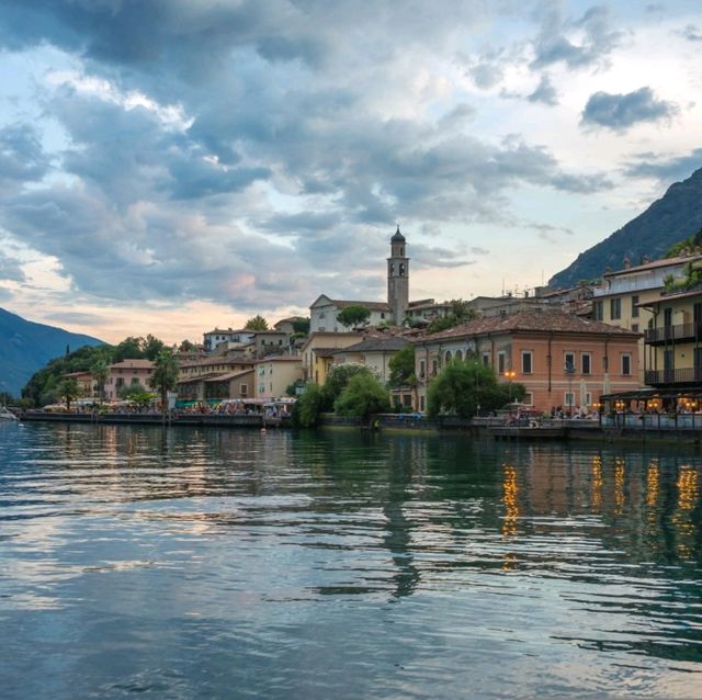 A picture perfect lake