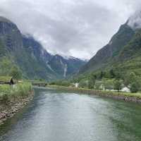 Gudvangen 的絕美自然景色