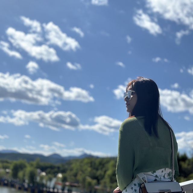 【雲南之旅】洱海聖托里尼酒店，壯麗山峰