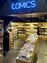 📚 Discover Hottracks Bookstore in Busan, South Korea 🇰🇷