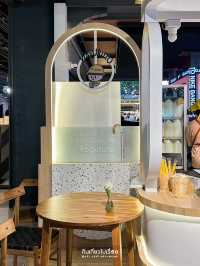 กลายเป็นโยเกิร์ตปั่นร้านประจำไปแล้ว