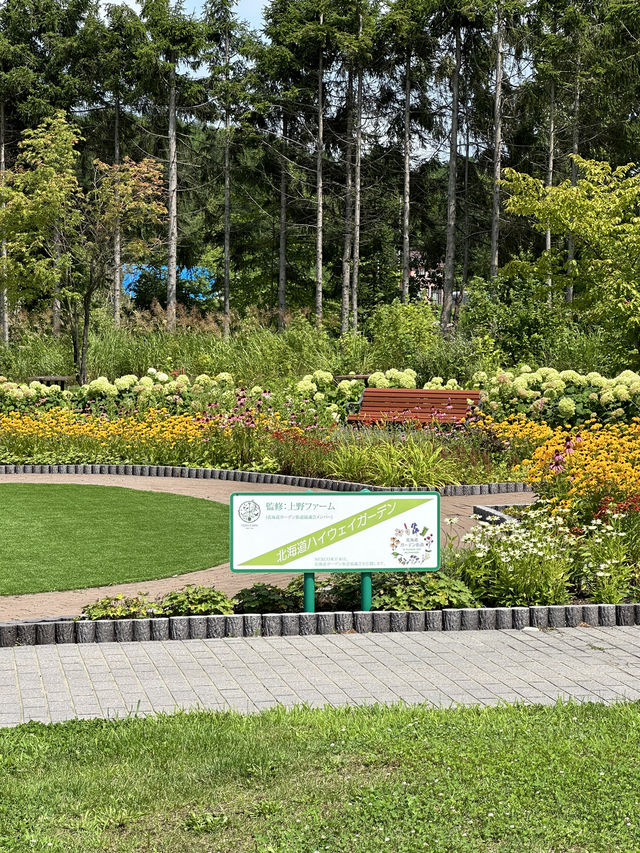 🚗 드라이브하시며 잠시 🐄 홋카이도의 예쁜 휴게소에 들려보세요! 💐