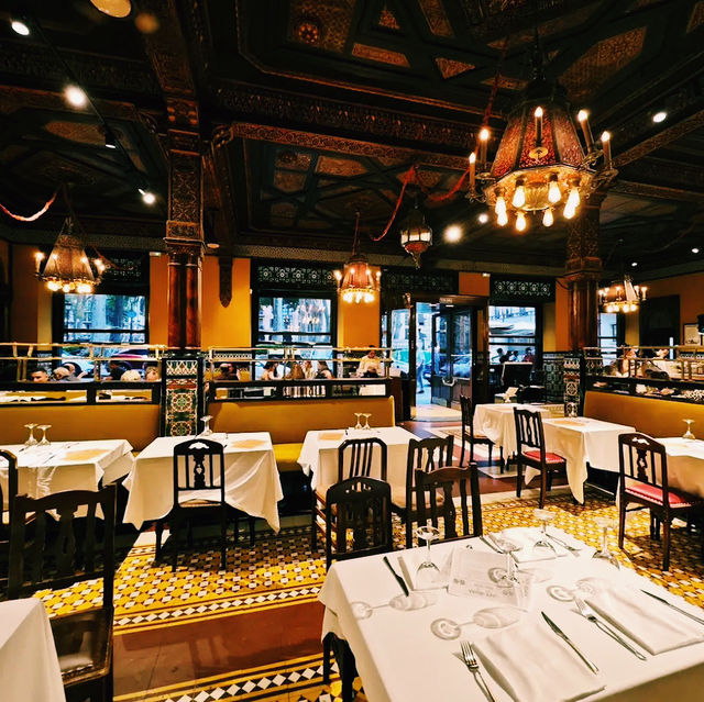 스페인 빌바오 Café Iruña Iruña Kafetegia