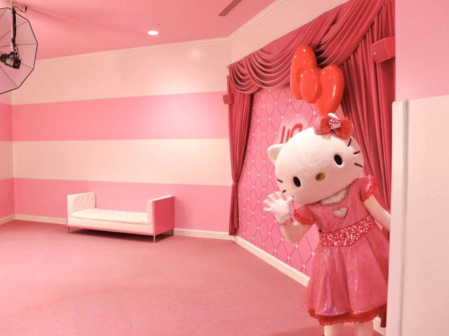 Hello Kitty's Ribbon Collection สตูดิโอคิตตี้