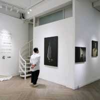 สำรวจความเงียบผ่านศิลปะที่ Joyman Gallery 
