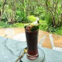 Aomkod Cafe in Amphawa