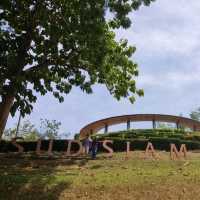 Beautiful Sculptures at Sud Sid Siam Park 