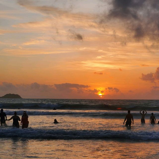 Best Sunset in Phi Phi Island, Phuket 🌅