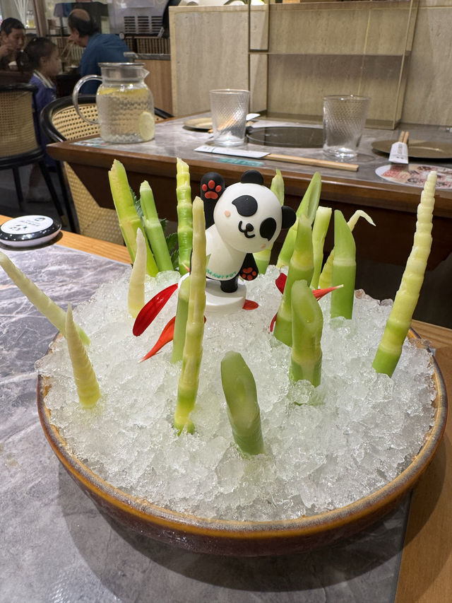 熊貓熱潮停不了·火鍋熱騰騰🐼