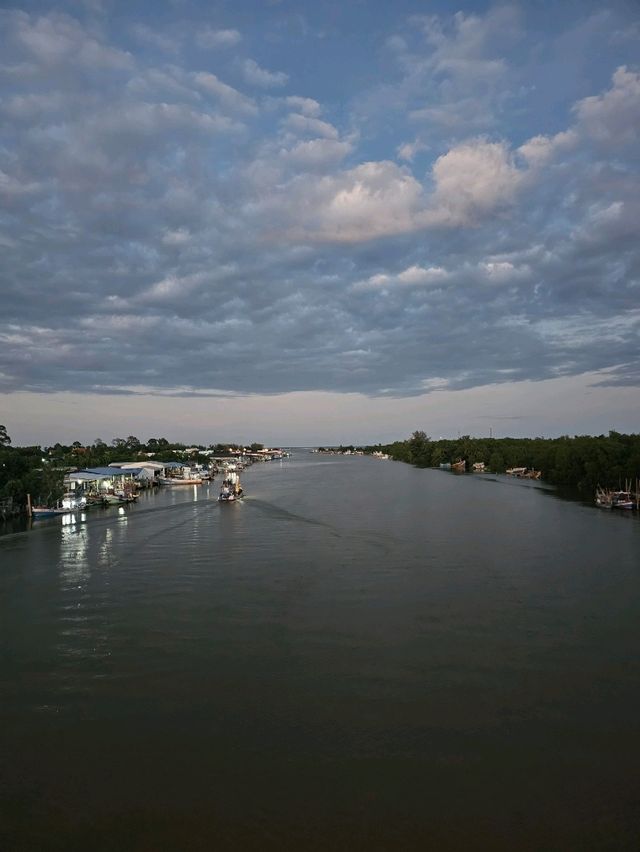 สะพานข้ามแม่น้ำหลังสวน จังหวัดชุมพร