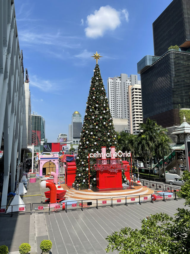 "探索曼谷聖誕狂歡：Central World的美饌與精彩商店" 🎄🛍️