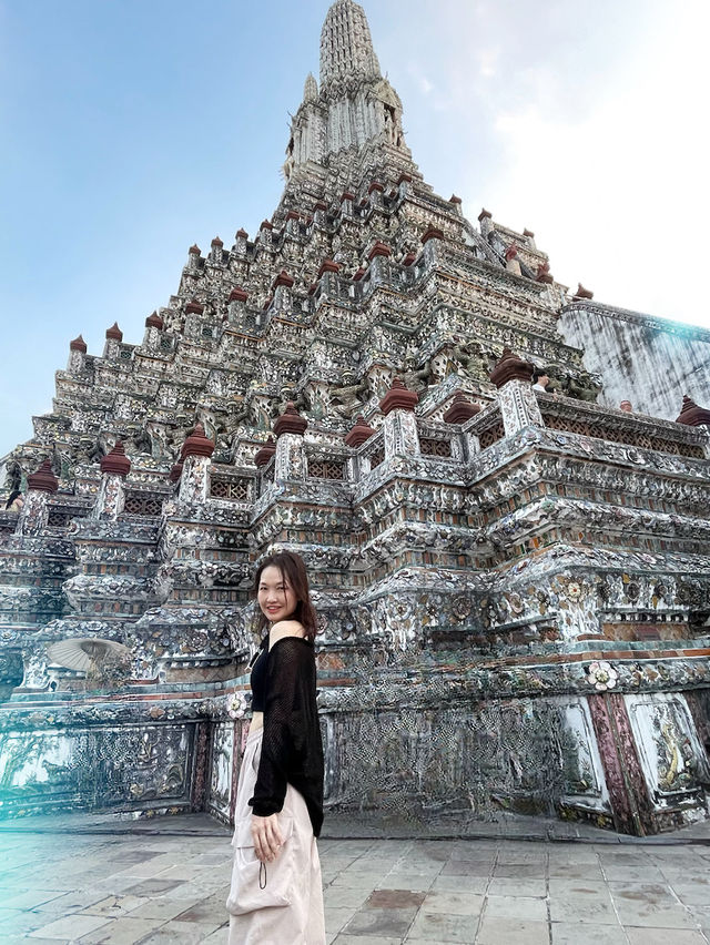 "曼谷之旅：探索泰國文化寶庫，鄭王廟的美與神奇" 🏰🎨