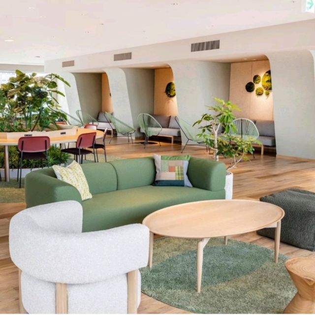 Keio Plaza Hotel