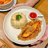Charn Cafe 